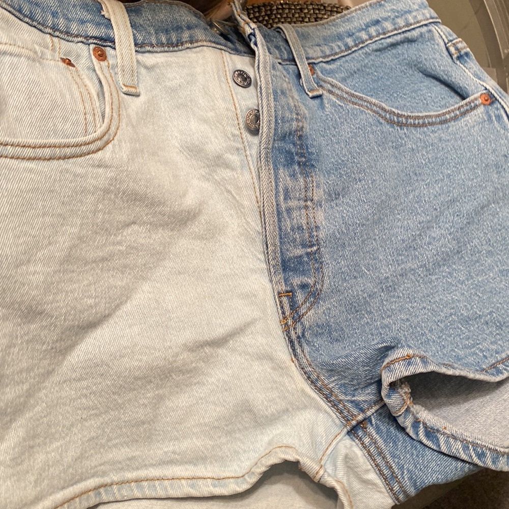 New Authentic Levi Multi/Split Colored Blue Shorts - image 2